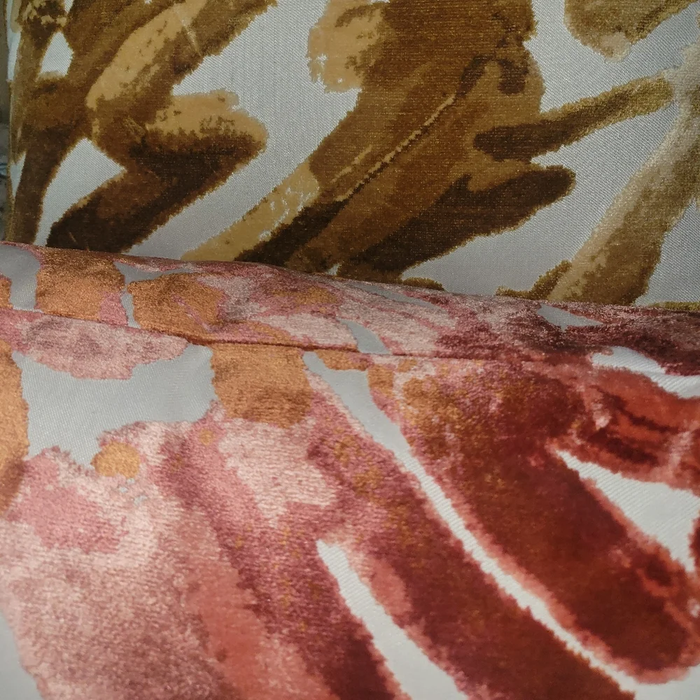 Eastern Accents pillow cover cut velvet 22x22 Pink